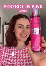 LADIES, CHAMPAGNE APPLE 🍎 & HONEY 🍯 BODY MIST FROM BATH & BODY WORKS...