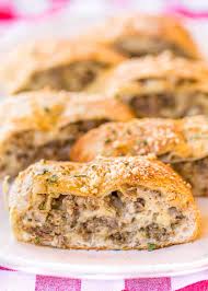 Sausage Bread So Good We Ate This For Lunch Two Days In A Row Easy And Delicious Great For Parties And An Easy L Sausage Bread Recipes French Bread Recipe