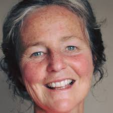 What firewood options offer free delivery to Port?