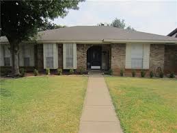 502 Willow Creek Ct Arlington Tx Property Details Search Homes In Fort Worth Home Property Willow Creek