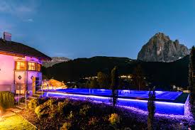 Cosa fanno oggi marito e moglie? Garni Soraiser Val Gardena Isolde Kostner Beitrage Facebook