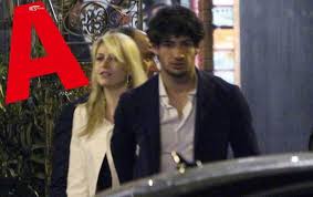 Jun 17, 2015 · barbara berlusconi, the media magnate's daughter who used to date brazil striker alexandre pato, is modernising ac milan. Pato E Barbara Alla Scala La Prima Uscita Ufficiale Sky Sport