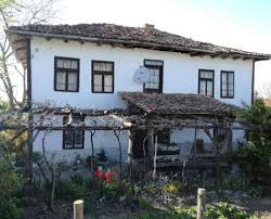 Immobilien Haus In Stoynovo Targovishte Bulgarien 2 Schlafzimmer Haus 1200 Qm Garten 40 Km Nach Targowischte Immobilien Style At Home Haus