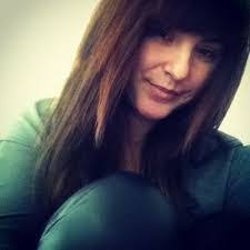 Pamela Bolt's Instagram, Twitter & Facebook