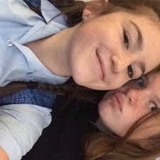 Ashley Simmonds (@AshleySimmond15)