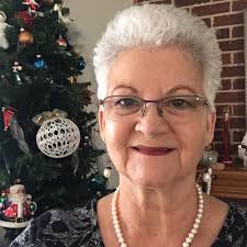 Jenna got a new cut by celebrity hairstylist Chris McMillan, live