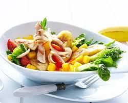 Rezept Exotischer Salat Mit Putenstreifen Salat Mit Putenstreifen Rezepte Salat Mit