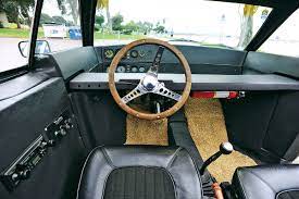 Yeah, but a thrown brick would probably go through both sides of the box and then some. Brubaker Box Und Die 1000 Gesichter Des Vw Kafer Bilder Autobild De