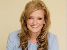 Shelly Sun's Instagram, Twitter & Facebook