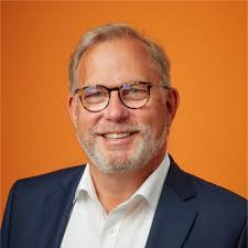 𝗙𝗲𝗱𝗱𝗲 𝗚𝗿𝘂𝗻𝘀𝘁𝗿𝗮 𝗺𝗮𝗮𝗸𝘁 𝗼𝘃𝗲𝗿𝘀𝘁𝗮𝗽 𝗻𝗮𝗮𝗿  𝗖𝗮𝗽𝗶𝘁𝗮𝗹 𝗩𝗮𝗹𝘂𝗲 𝗖𝗼𝗻𝘀𝘂𝗹𝘁𝗮𝗻𝗰𝘆 Na ruim 8 jaar in ons  taxatieteam maakt Fedde Grunstra de overstap naar Capital Value…