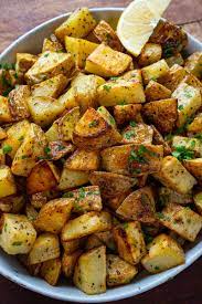 Crispy Roast Potatoes In 2020 Potato Side Dishes Roasted Potato Recipes Veggie Recipes