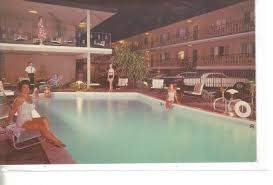 Center 8050 newcastle burbank, il 60459 Swimming Pool The Tolucan Motel Burbank California Cool Swimming Pools California Pools Swimming Pool Aesthetic