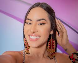 BBB 24: Pizane conta fofocas de brothers e choca Fernanda no Bate-Papo