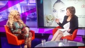 Video Dencia Fiercely Defends Whitenicious On Channel 4 News Channel 4 News Singer Beautiful Bodies