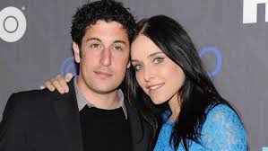 Résultat de recherche d'images pour "jason biggs wife"