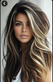 Candice Hayley's Instagram, Twitter & Facebook