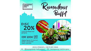 After our lunch at lawang wangi, we decided to walk to its sister cafe called warung salse. Ramadhan Nikmati Diskon Buffet Ramadan Di Lawangwangi Creative Space
