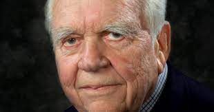 He was best known for his weekly broadcast a few minutes with andy rooney, a part of the cbs news program 60 minutes from. Andy Rooney Cbs News