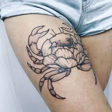 Bad reactions can happen right contact your tattoo artist if you notice something suspicious about your tattoo after you get inked. V Helsinki Pakhanova Tattoo Dotwork Dotworktattoo Linework Lineworktattoo Egoproteam Egomachine Crabt Floral Thigh Tattoos Cancer Tattoos Knee Tattoo