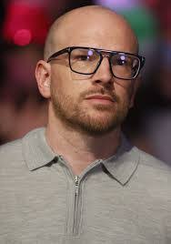 Mark Dart's Instagram, Twitter & Facebook