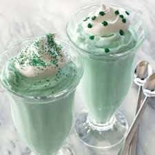 Emerald Mint Milkshake Recette Milk Shake Recettes De Cuisine Idee Recette