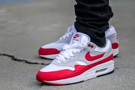 Nike Air Max 1 Anniversary University Red On Feet Sneaker Review In 2020 Nike Air Max Sneakers Fashion Outfits Air Max