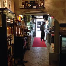 La Pintade Chaponnee Accueil Saint Remy De Provence Menu Prix Avis Sur Le Restaurant Facebook