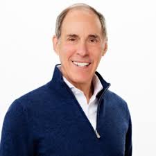 Downtown LA: On Friday! The grand finale of my California Dreamin' week is  today at CBRE's office in Downtown LA. As you can see behind me I am joined  by more than