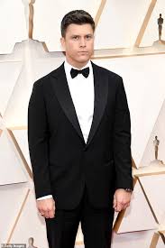 Colin josts sternbild ist krebs und er ist jetzt 39 jahre alt. Colin Jost Sagt Seine Hochzeit Date Mit Scarlett Johansson Bleibt In Der Schwebe Inmitten Covid 19 Pandemie Aktuelle Boulevard Nachrichten Und Fotogalerien Zu Stars Sternchen