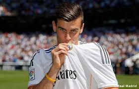 Gareth frank bale (born 16 july 1989) is a welsh professional footballer who plays as a winger for la liga club real madrid and the wales national team. Bernabeu Guard Unfamiliar With Real Madrid New Signing Gareth Bale Topsoccer