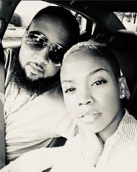 America's Got Talent' Fan Favorite Roslyn Singleton Dead at 39 After Battle  With Brain Cancer