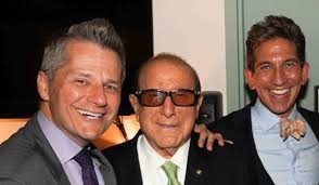 Tom & Mickey @ Compass