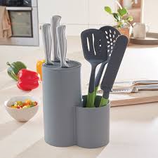 Richardson est une vrai référence dans le domaine de la coutellerie en angleterre, reconnu avant tout pour son innovation et pour sa qualité. Bloc Couteaux Universel 2 En 1 Avec Porte Ustensiles Gris Mathon Mathon Fr