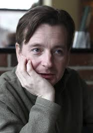 Svým hlasovým uměním baví obrovské množství lidí, sám si v sobě nese smutné tajemství. Galerie Bavic Petr Jablonsky Jak Me Politici Znicili Foto 1 Ahaonline Cz