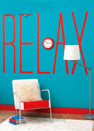 Ev dekorasyonunda renk uyumu nasıl olmalıdır? Living Room Color Ideas Blue Wall Red And White Living Room Living Room Colors Room Wall Colors Living Room Color