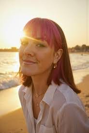 Ruth Dow's Instagram, Twitter & Facebook