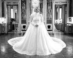 The bride's intricate dolce & gabbana gown. Ifxrmhhiczwamm