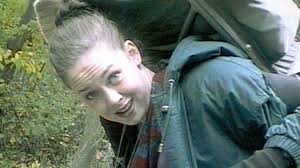 Курсовая с того света the blair witch project жанр фильм ужасов режиссёр дэниэл майрик эдуардо санчез автор сценария нил фредерикс в главных ролях хэзер донахью джошуа леонард майкл уильямс кинокомпания haxan films длительность 86 мин. Film Vedma Iz Bler Kursovaya S Togo Sveta Ssha 1999 Smotret Onlajn Afisha Kino