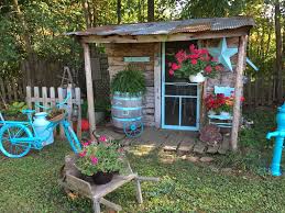Farmhouse Garden Ideas Flower Beds Farmhouse Garden Decor Rustic Garden Ideas Garden Fence Cottage Ga Farmhouse Garden Backyard Seating Cute Chicken Coops