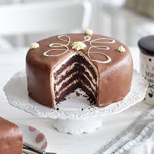 Schokoladentorte Mit Schokoladenfondant Und Weisser Ganache Rezept Schokoladenfondant Schokoladen Torte Fondant Selber Machen