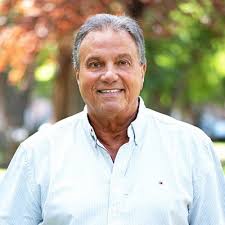 Carlos Eguia's Instagram, Twitter & Facebook