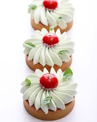 Philippe Robert Tuto Patisserie Photos Et Videos Instagram Beautiful Desserts Mini Desserts Fun Desserts