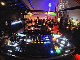 Like any rooftop bar in the heart of kl, a stunning view of the kl skyline is a must and hallaway has just that. Elysium Bar Terrace Best Rooftop Bar In Kuala Lumpur Travelvui