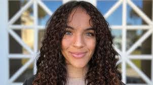 Stephanie Yanes's Instagram, Twitter & Facebook