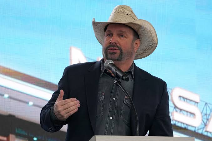 Judge declares motion to dismiss Garth Brooks' Mississippi lawsuit 'moot'