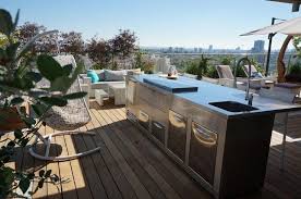 Atico de 163 m2 construidos y 115 m2 de vivienda útil con gran terraza. Decoracion Terraza Aticos Disenos Modernos De Gran Altura
