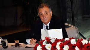 60 yaşındaki ahmet nur çebi 700 milyon dolar cirolu çebi enerji, martaş liman tesisleri, çebi denizcilik gibi şirketlerin yönetim kurulu başkanı. Ahmet Nur Cebi Den Carpici Aciklamalar
