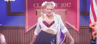 Watch Kate Upton Lip Sync S To Britney Spears Baby One More Time And Viewers Got An Eyeful The Smoke Room