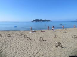 All inclusive holidays in zante at one of the top rated hotels on tripadvisor. La Plage Avec Les Nids De Tortues Picture Of Porto Mela Zakynthos Tripadvisor