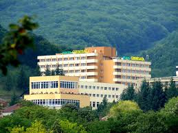 Offering free access to an indoor pool and a fitness centre, the germisara spa hotel is located in a quiet picturesque area of geoagiu bai. Sejur Odihna 2019 Geoagiu Bai Hotel Germisara